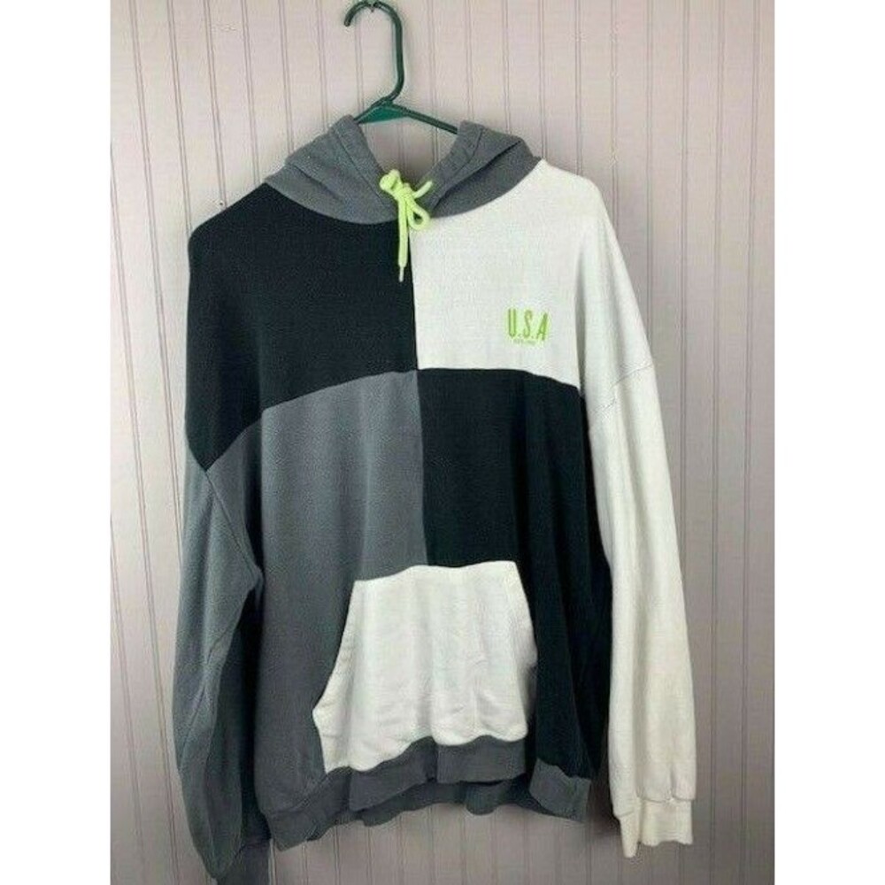 Urban Outfitters Size Large Mens Hoodie  Front Pocket Drawstring Color Block